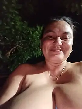 Snapshot of Horny-Mommy-Dirty chatting on June 2026 03:31:02 AM Horny-Mommy-Dirty online show from June 2026 03:31:02 AM