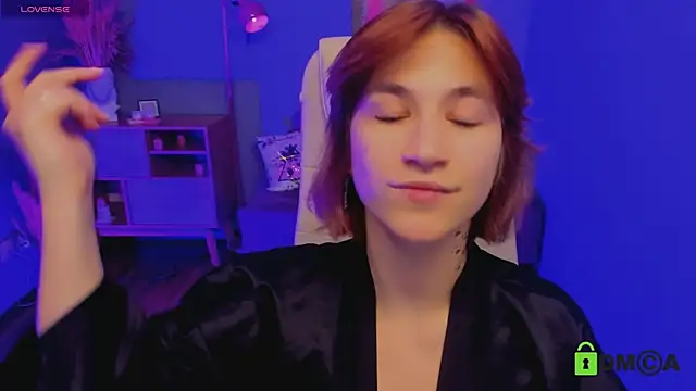 Moon13152 online show from November 2025 04:29:01 PM