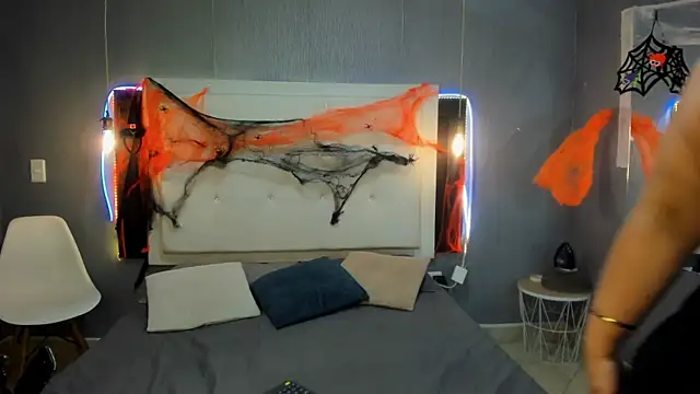 Clarigil online show from October 2025 09:05:02 PM