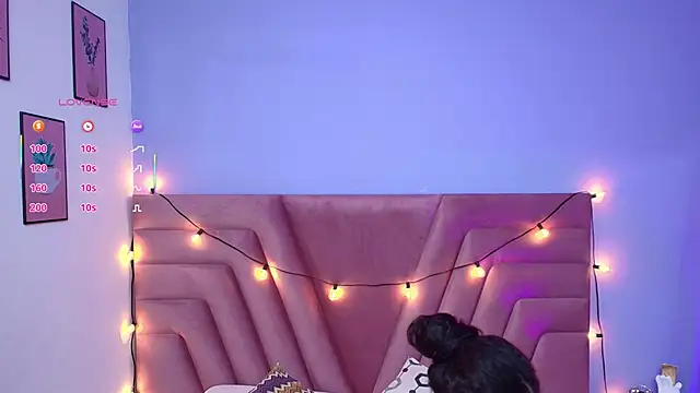 Snapshot of Beautifulskinny18 chatting on February 2025 07:49:01 PM Beautifulskinny18 online show from February 2025 07:49:01 PM