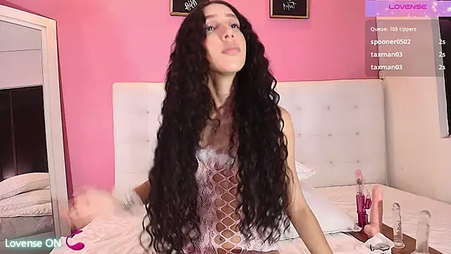 Snapshot of Beautifulskinny18 chatting on March 2025 01:56:01 AM Beautifulskinny18 online show from March 2025 01:56:01 AM