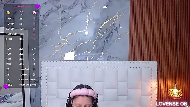 Snapshot of Beautifulskinny18 chatting on March 2025 01:56:02 PM Beautifulskinny18 online show from March 2025 01:56:02 PM