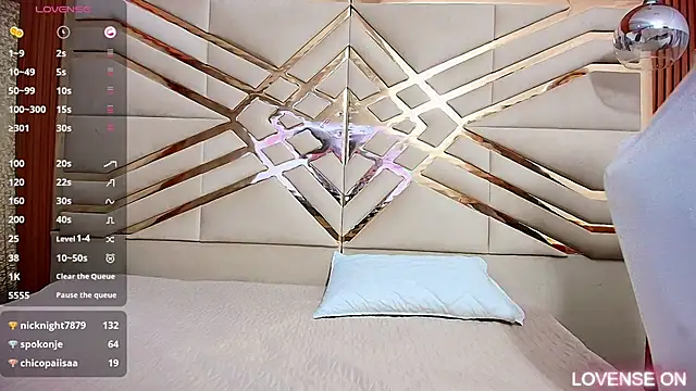 Snapshot of Beautifulskinny18 chatting on March 2025 07:48:02 PM Beautifulskinny18 online show from March 2025 07:48:02 PM