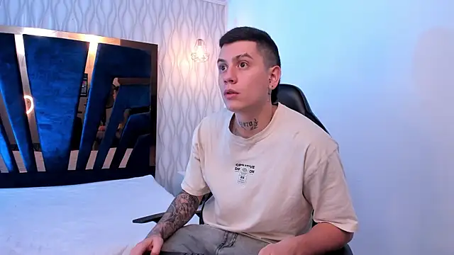 Yeiko Romero  online show from March 2025 05:35:02 PM