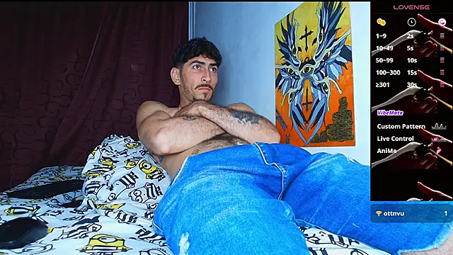 Thomass00 online show from October 2025 02:23:01 AM