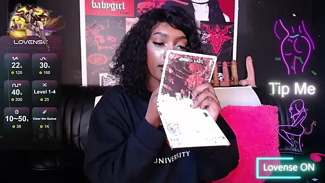 TIFFANYYSTAR online show from March 2025 02:26:02 PM