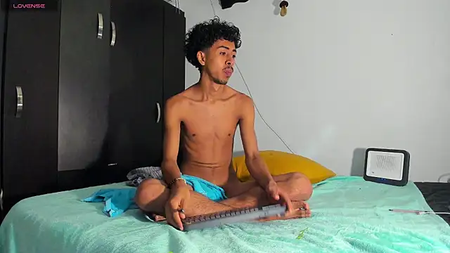 Snapshot of RyanRizzo chatting on March 2025 01:31:02 PM RyanRizzo online show from March 2025 01:31:02 PM