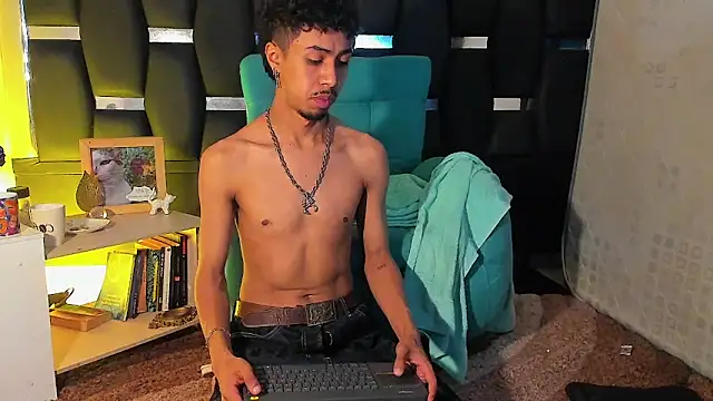 RyanRizzo online show from April 2026 05:39:02 PM