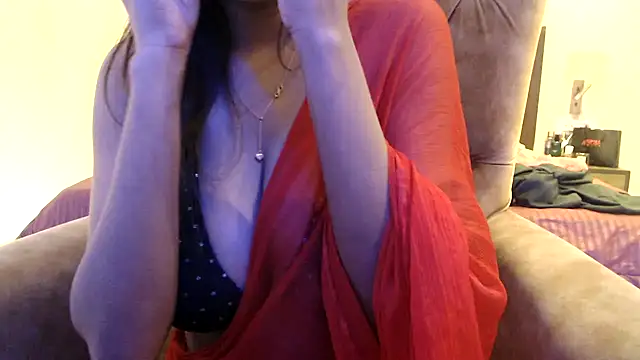 Snapshot of chhui_mui chatting on January 2025 06:16:02 PM chhui mui online show from January 2025 06:16:02 PM