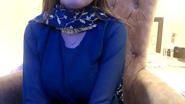 Snapshot of chhui_mui chatting on January 2025 05:59:02 PM chhui mui online show from January 2025 05:59:02 PM