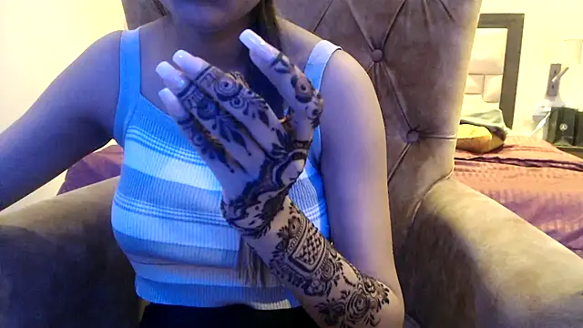 Snapshot of chhui_mui chatting on February 2025 07:13:01 PM chhui mui online show from February 2025 07:13:01 PM