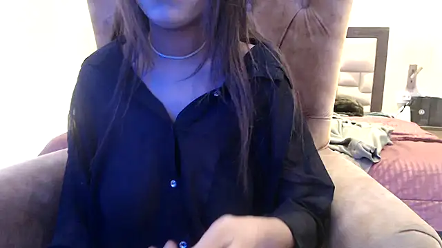 Snapshot of chhui_mui chatting on February 2025 03:58:01 PM chhui mui online show from February 2025 03:58:01 PM