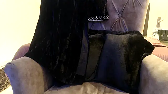 Snapshot of chhui_mui chatting on February 2025 08:58:02 PM chhui mui online show from February 2025 08:58:02 PM