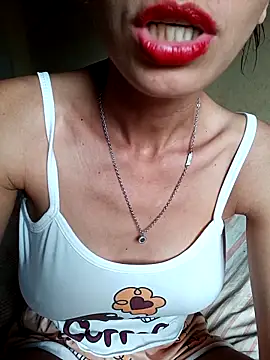 Snapshot of Nandasant09 chatting on March 2025 04:40:02 PM Nandasant09 online show from March 2025 04:40:02 PM