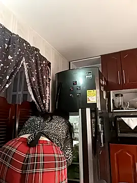 Snapshot of l1la_Rav3n chatting on March 2025 05:29:02 PM l1la Rav3n online show from March 2025 05:29:02 PM