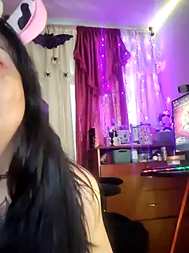 Snapshot of l1la_Rav3n chatting on October 2025 01:19:02 AM l1la Rav3n online show from October 2025 01:19:02 AM