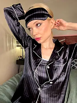 dollfromvenus online show from September 2025 06:34:01 PM