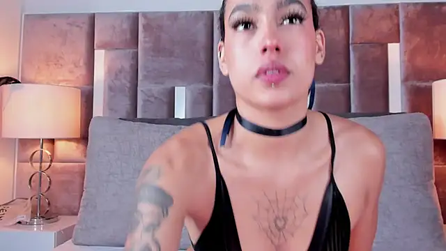 Nia Bunny online show from November 2025 12:49:01 PM