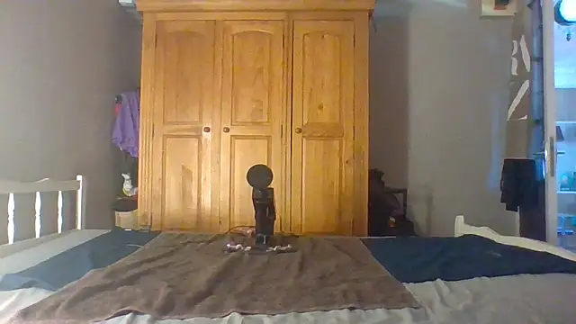 nickgode69 online show from April 2026 07:41:01 AM