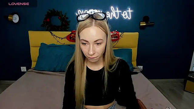 Snapshot of Diana_Garrett chatting on December 2024 08:51:02 AM Diana Garrett online show from December 2024 08:51:02 AM