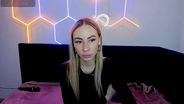 Snapshot of Diana_Garrett chatting on February 2025 08:42:01 AM Diana Garrett online show from February 2025 08:42:01 AM