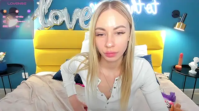 Snapshot of Diana_Garrett chatting on March 2025 04:58:02 AM Diana Garrett online show from March 2025 04:58:02 AM