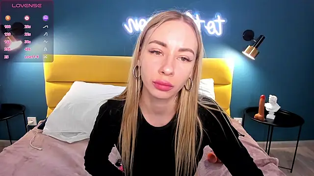 Snapshot of Diana_Garrett chatting on March 2025 05:00:02 AM Diana Garrett online show from March 2025 05:00:02 AM