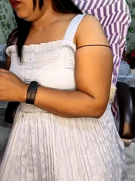 Cute-Raashii online show from November 2025 01:08:01 AM