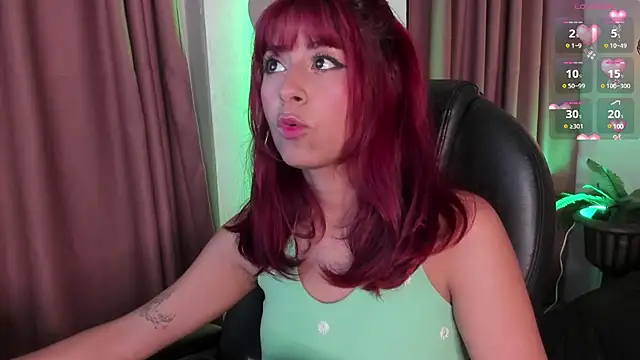 Snapshot of cloe__palmer chatting on March 2025 09:13:02 PM cloe palmer online show from March 2025 09:13:02 PM