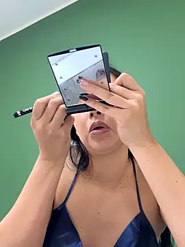 Snapshot of iiris_ chatting on November 2025 03:12:02 PM iiris online show from November 2025 03:12:02 PM