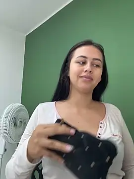 Snapshot of iiris_ chatting on November 2025 04:07:01 PM iiris online show from November 2025 04:07:01 PM