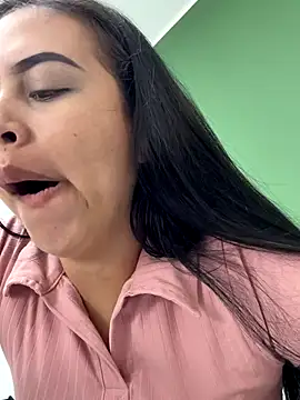 Snapshot of iiris_ chatting on November 2025 03:47:01 PM iiris online show from November 2025 03:47:01 PM