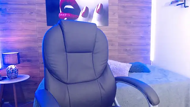 Snapshot of jhoellx chatting on January 2025 12:20:02 PM jhoellx online show from January 2025 12:20:02 PM