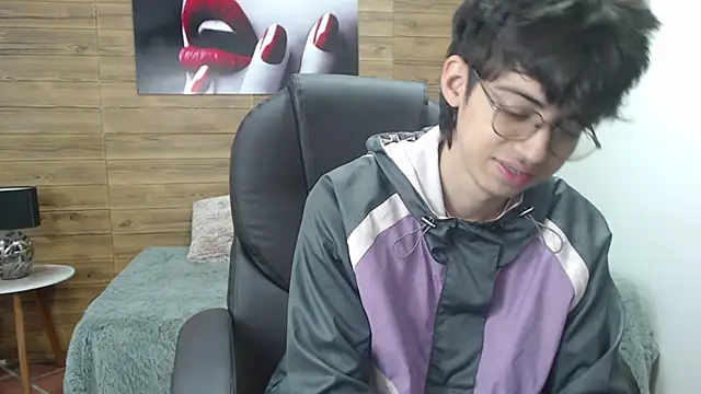 Snapshot of jhoellx chatting on January 2025 12:42:01 PM jhoellx online show from January 2025 12:42:01 PM