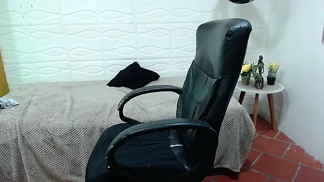 Snapshot of jhoellx chatting on January 2025 06:37:02 PM jhoellx online show from January 2025 06:37:02 PM