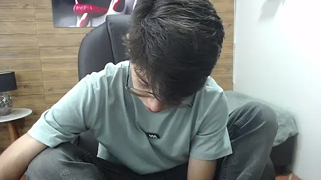 Snapshot of jhoellx chatting on January 2025 12:48:02 PM jhoellx online show from January 2025 12:48:02 PM