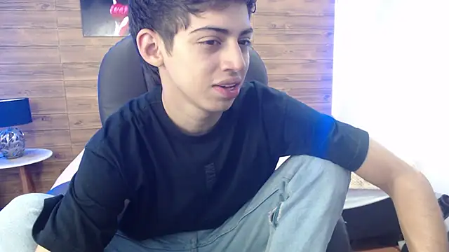 Snapshot of jhoellx chatting on February 2025 12:37:01 PM jhoellx online show from February 2025 12:37:01 PM