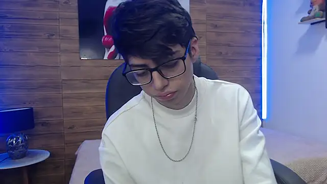 Snapshot of jhoellx chatting on February 2025 12:50:01 PM jhoellx online show from February 2025 12:50:01 PM