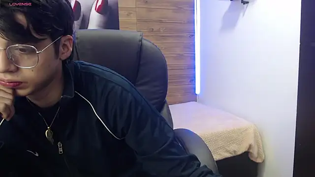 Snapshot of jhoellx chatting on February 2025 12:25:02 PM jhoellx online show from February 2025 12:25:02 PM