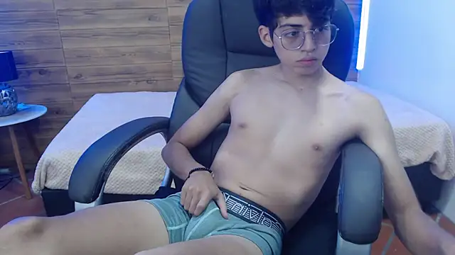 Snapshot of jhoellx chatting on February 2025 03:30:01 PM jhoellx online show from February 2025 03:30:01 PM