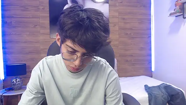 Snapshot of jhoellx chatting on March 2025 12:33:02 PM jhoellx online show from March 2025 12:33:02 PM