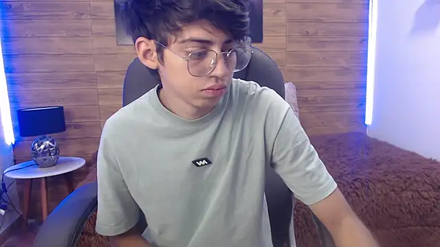 Snapshot of jhoellx chatting on March 2025 02:34:02 PM jhoellx online show from March 2025 02:34:02 PM