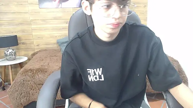 Snapshot of jhoellx chatting on March 2025 12:41:01 PM jhoellx online show from March 2025 12:41:01 PM