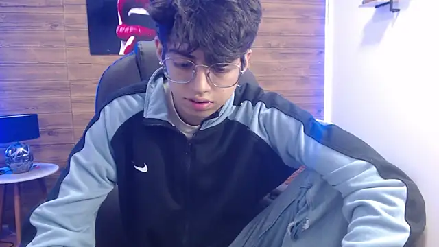 Snapshot of jhoellx chatting on March 2025 12:39:02 PM jhoellx online show from March 2025 12:39:02 PM