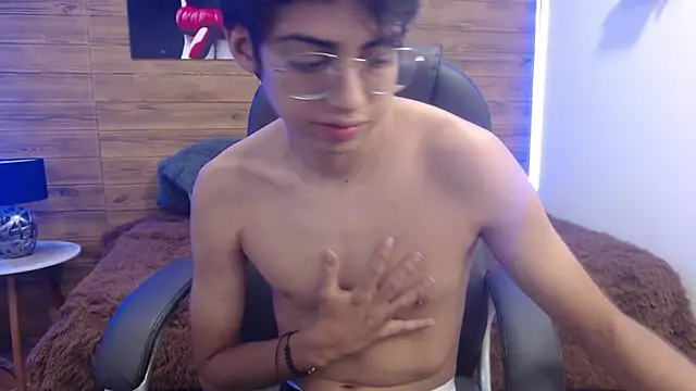 Snapshot of jhoellx chatting on March 2025 12:45:01 PM jhoellx online show from March 2025 12:45:01 PM