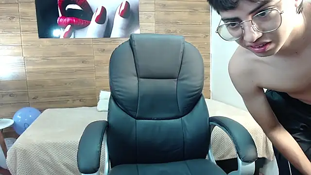 Snapshot of jhoellx chatting on October 2025 12:59:01 PM jhoellx online show from October 2025 12:59:01 PM