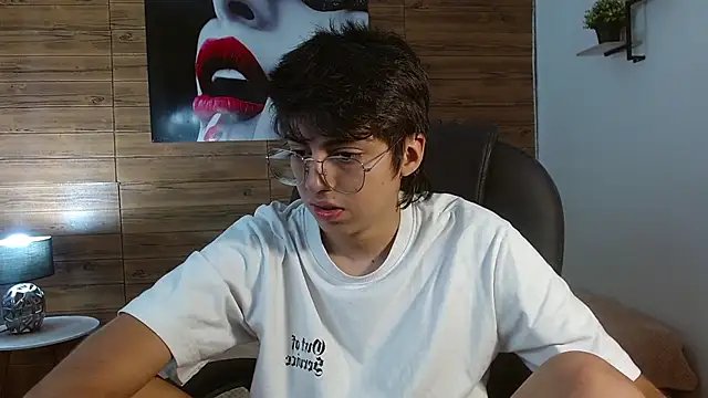 Snapshot of jhoellx chatting on November 2025 07:58:01 PM jhoellx online show from November 2025 07:58:01 PM