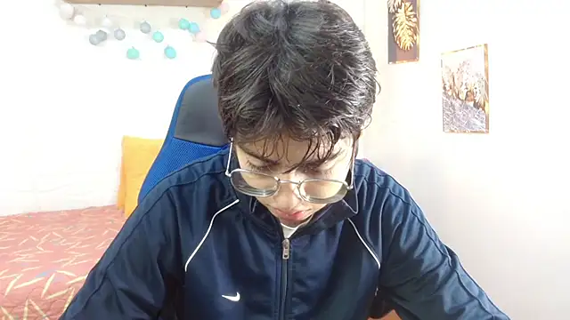 Snapshot of jhoellx chatting on November 2025 01:04:01 PM jhoellx online show from November 2025 01:04:01 PM