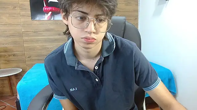 Snapshot of jhoellx chatting on December 2025 07:30:02 PM jhoellx online show from December 2025 07:30:02 PM