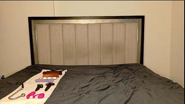 Snapshot of misscatxo chatting on January 2025 06:17:01 PM misscatxo online show from January 2025 06:17:01 PM